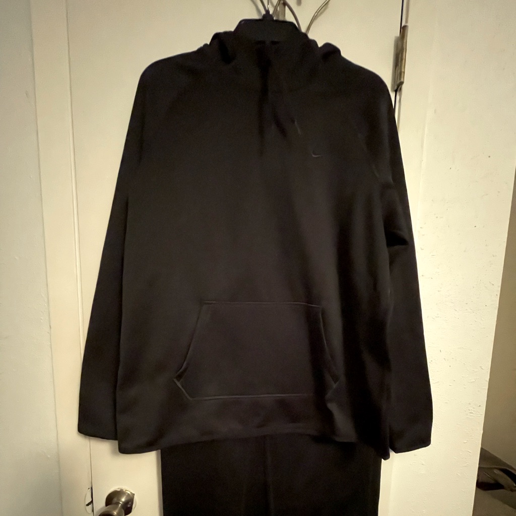 Nike Dry Fit 2 Piece Hoodie And Joggers